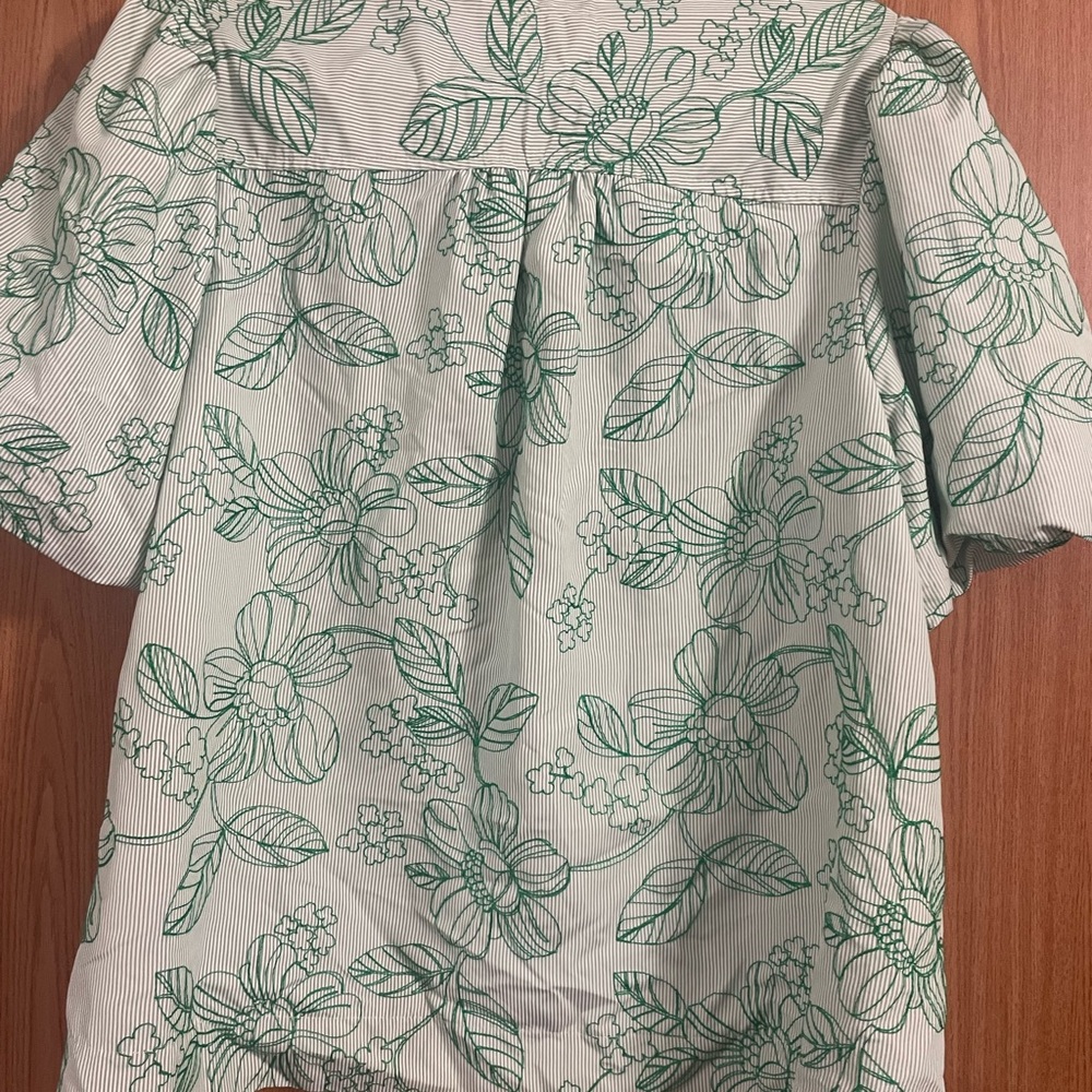 Umgee Green Floral Women's Blouse - Picture 3 of 3